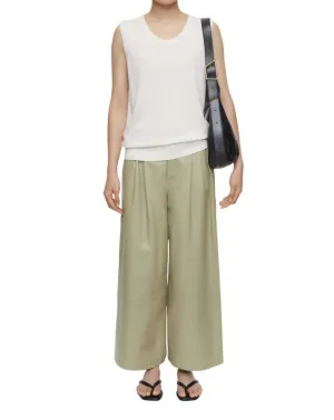 Crew Neck Sleeveless Tee In Ivory