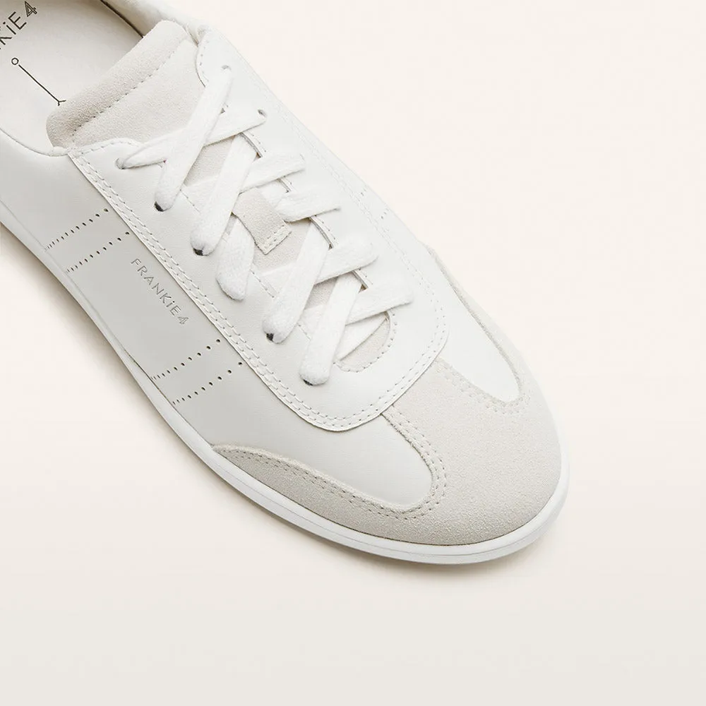 Drew White/Nutmeg