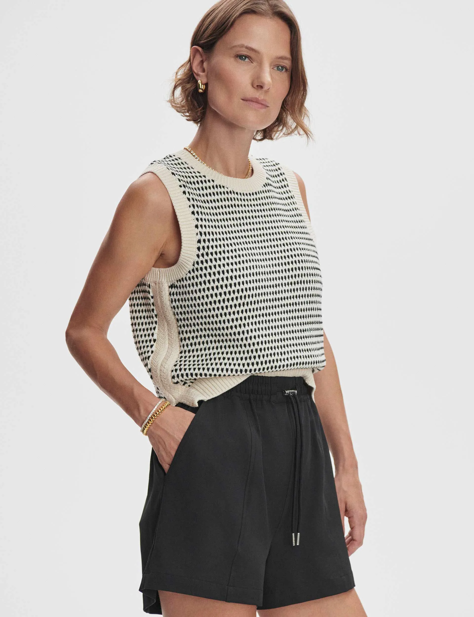 Esmond Short 3" - Black