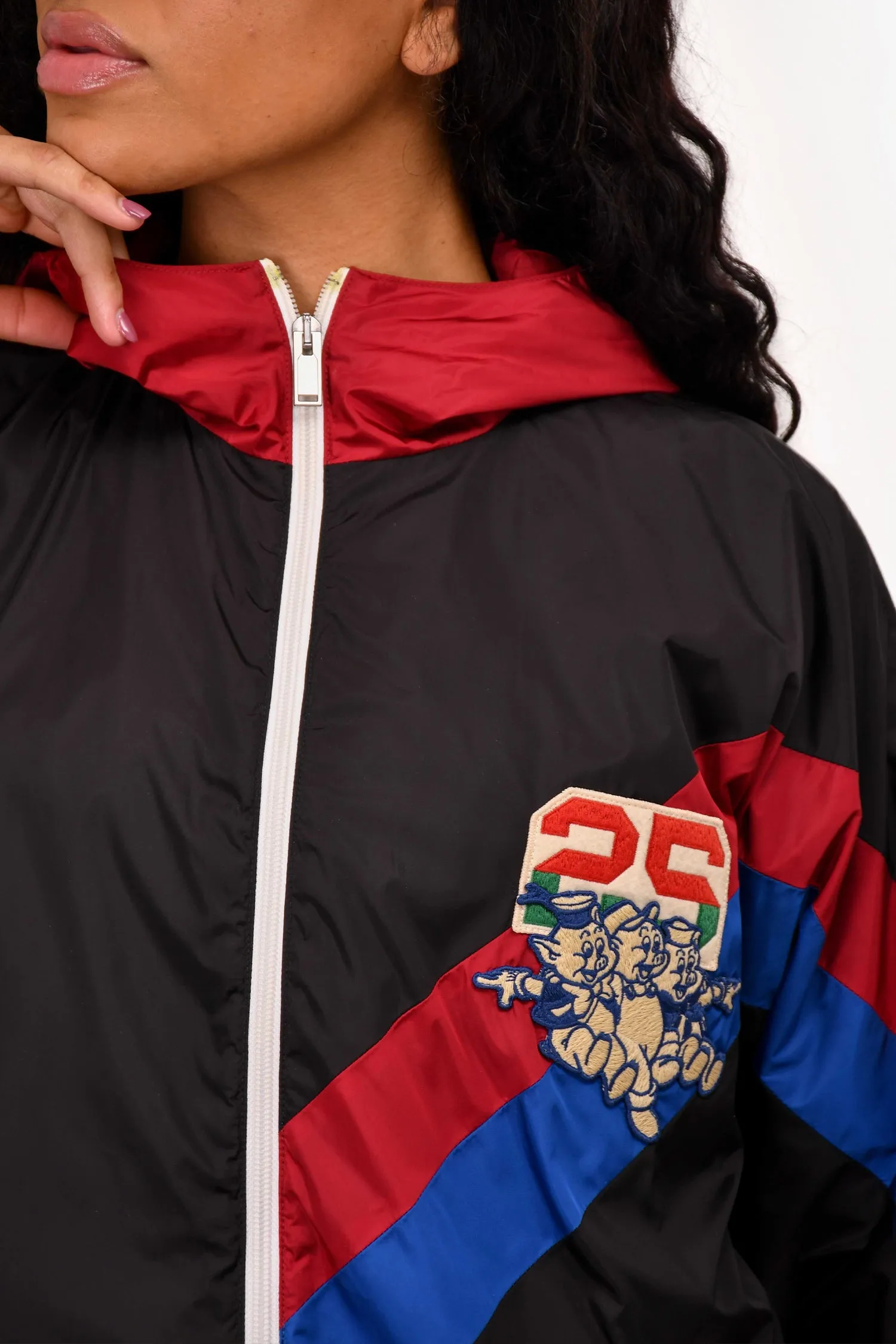 Gucci x Disney Black Nylon Three Little Pigs Embroidered Patch Windbreaker Jacket Size 44 Mens