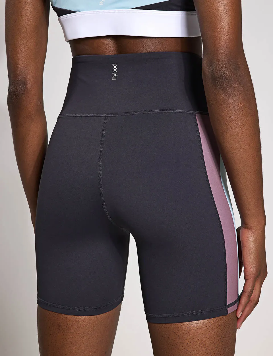 Limitless Short - Charcoal With Pale Blue