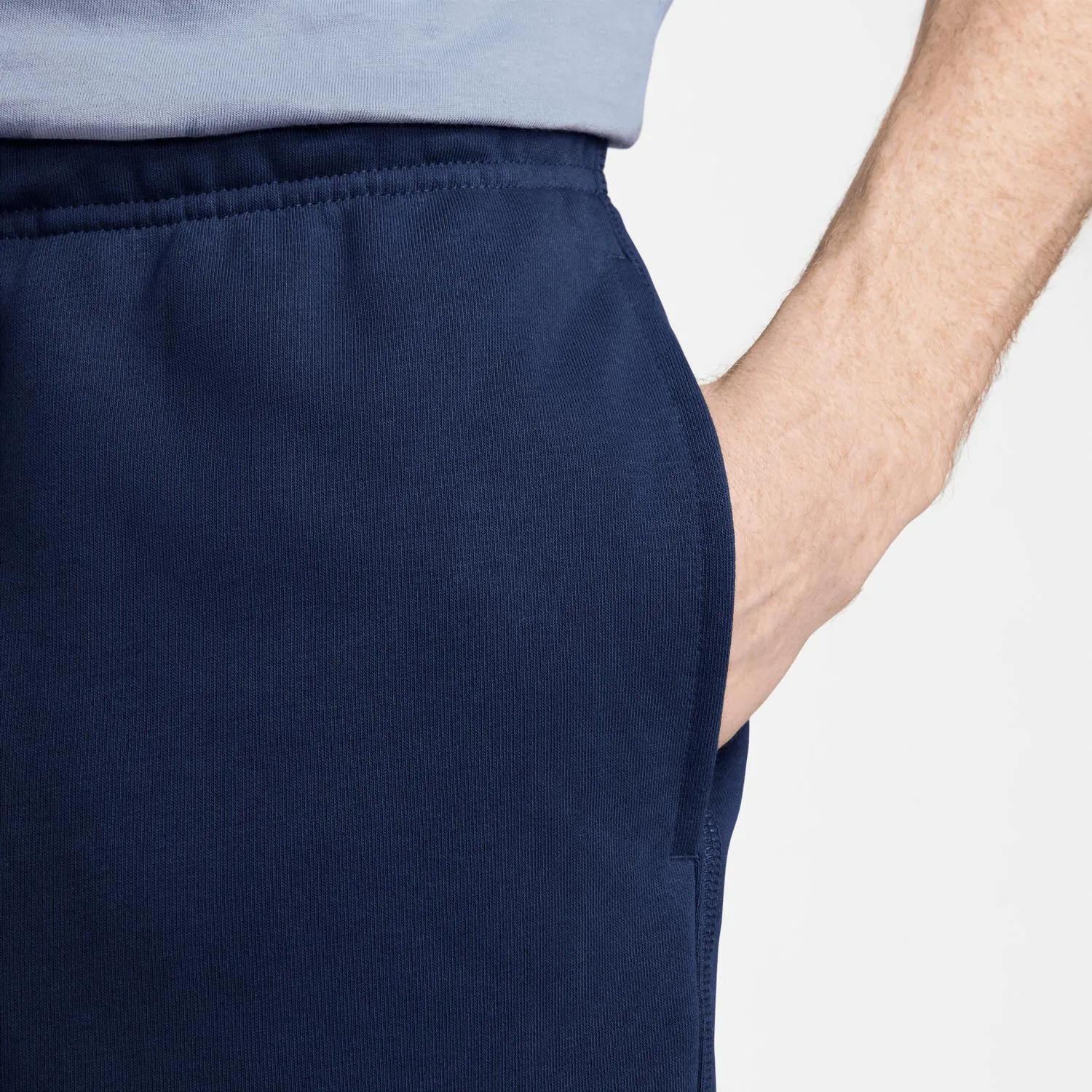 Men's Club French Terry Flow Shorts In Midnight Navy/white