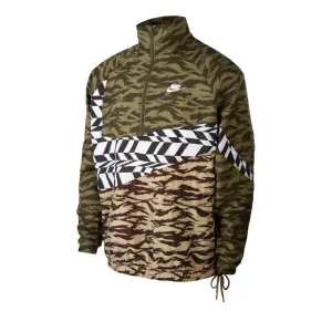 Men's Swoosh Woven Half-Zip Jacket In Cargo Camo/khaki