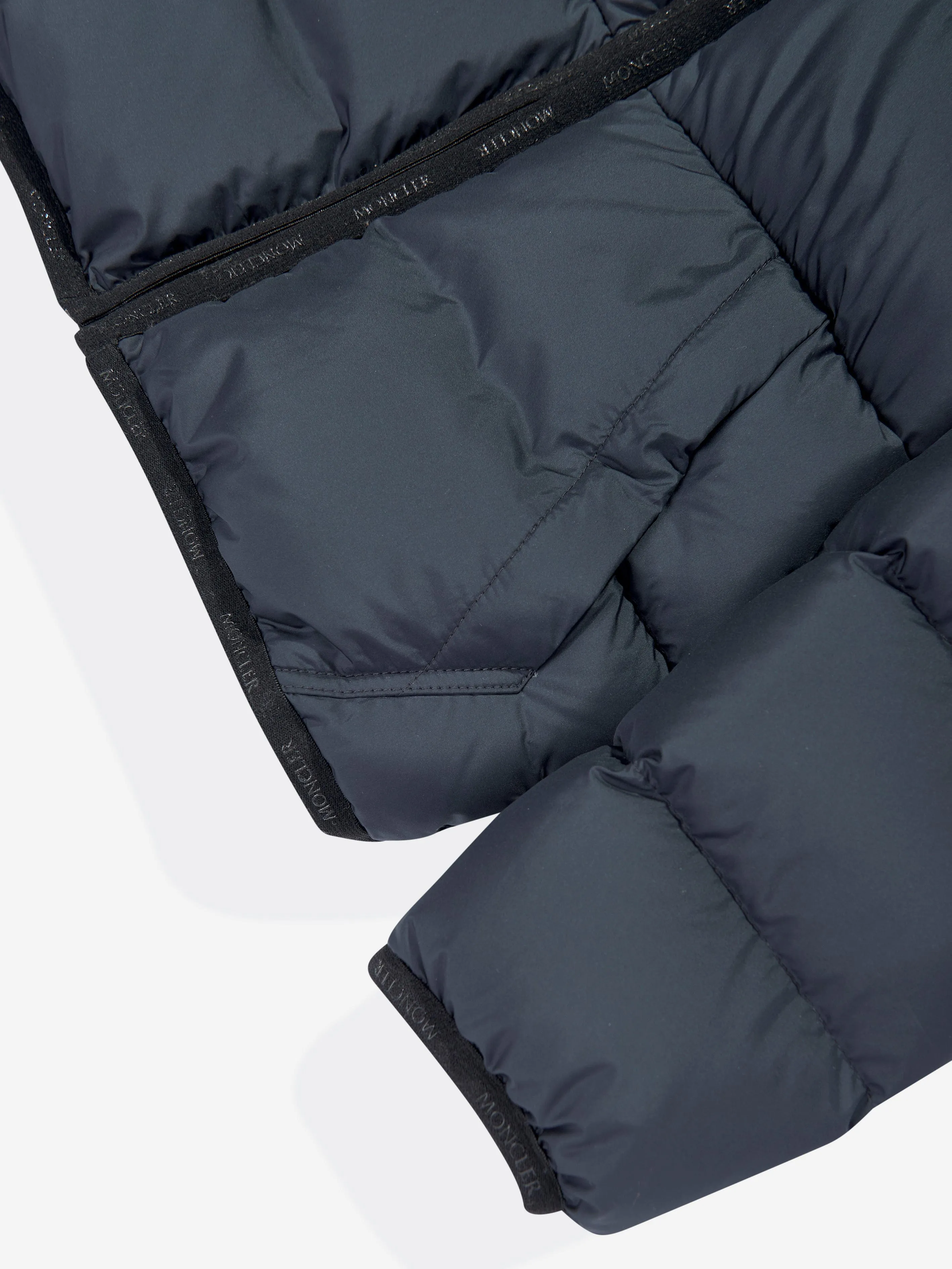Moncler Enfant Boys Down Padded Mattan Jacket in Navy