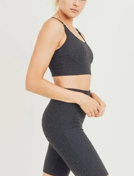 Mono B Leopard Jacquard TACTEL? Sports Bra AT8031