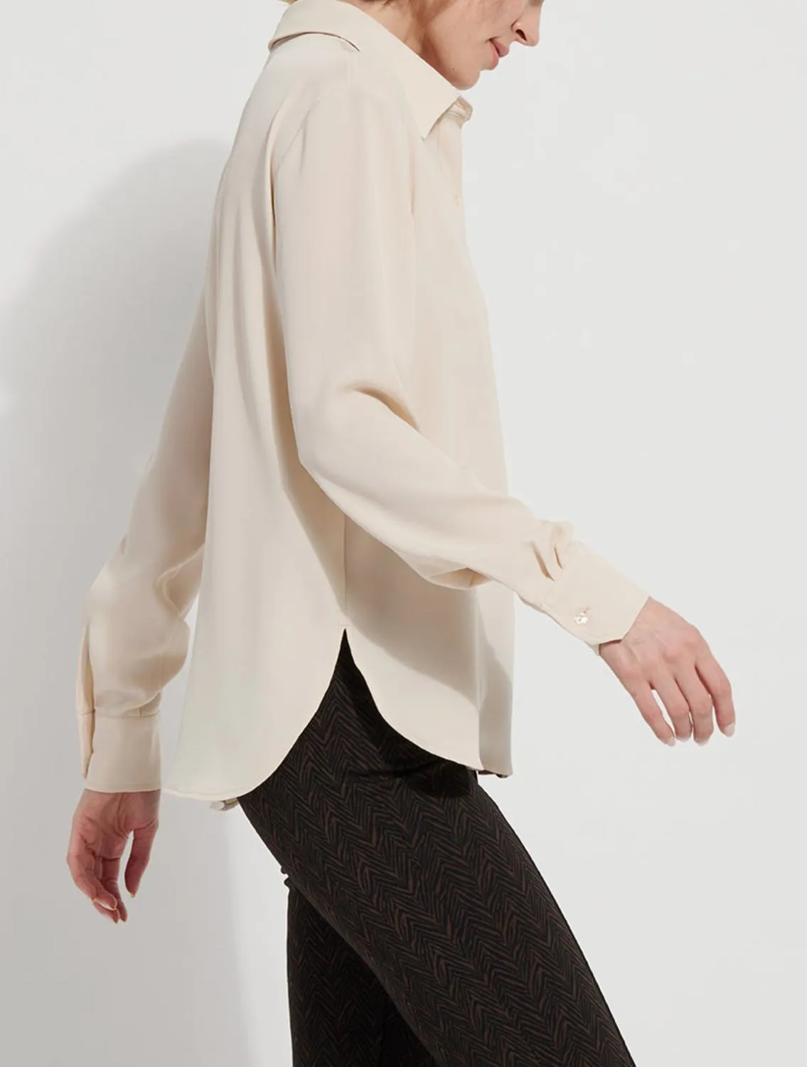 Parker Button Down Shirt In Light Almond