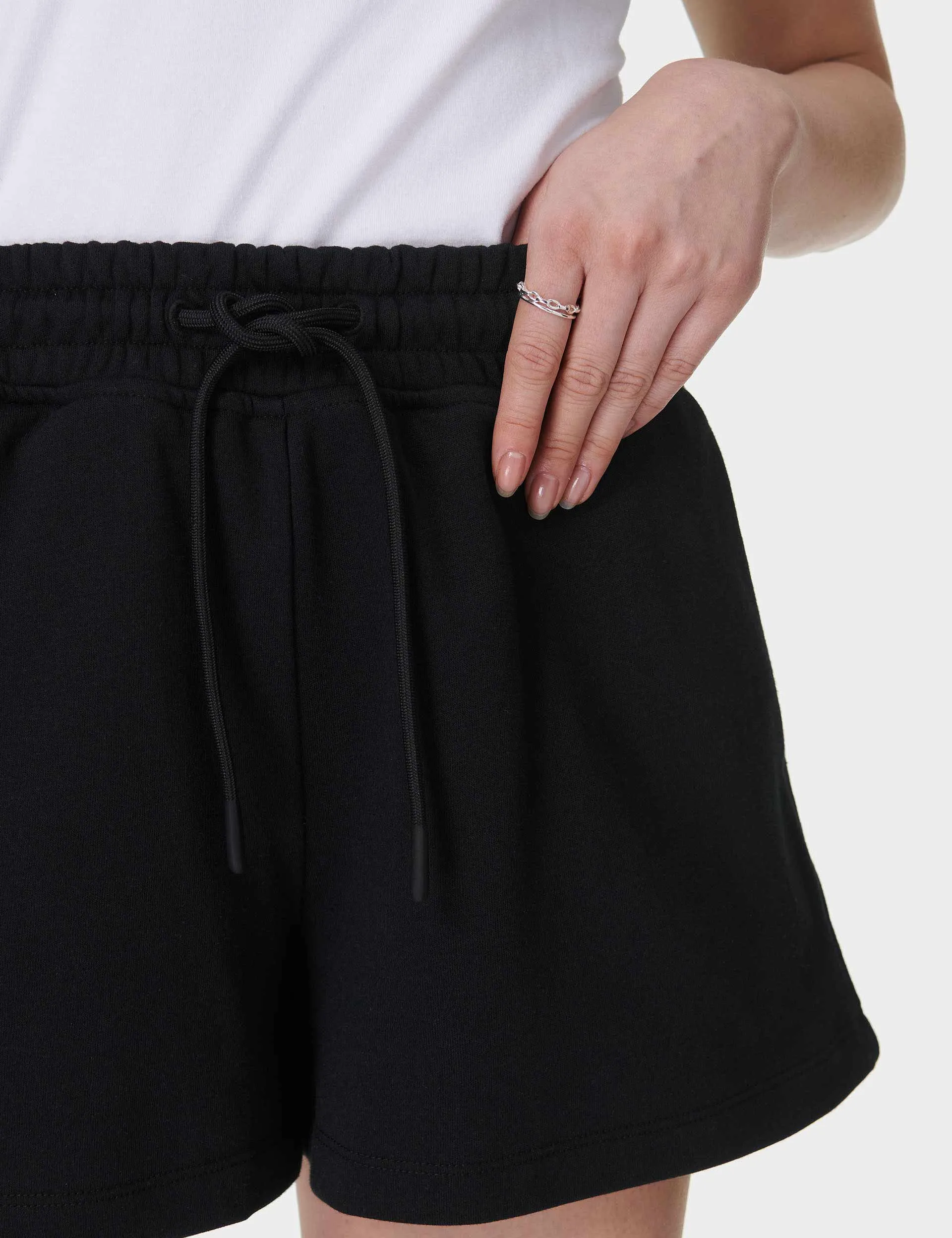 Revive Boxy Short - Black