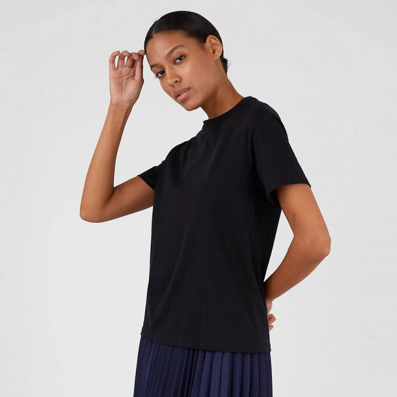 Sunspel Womens Boy Fit Crew Neck T-Shirt Black