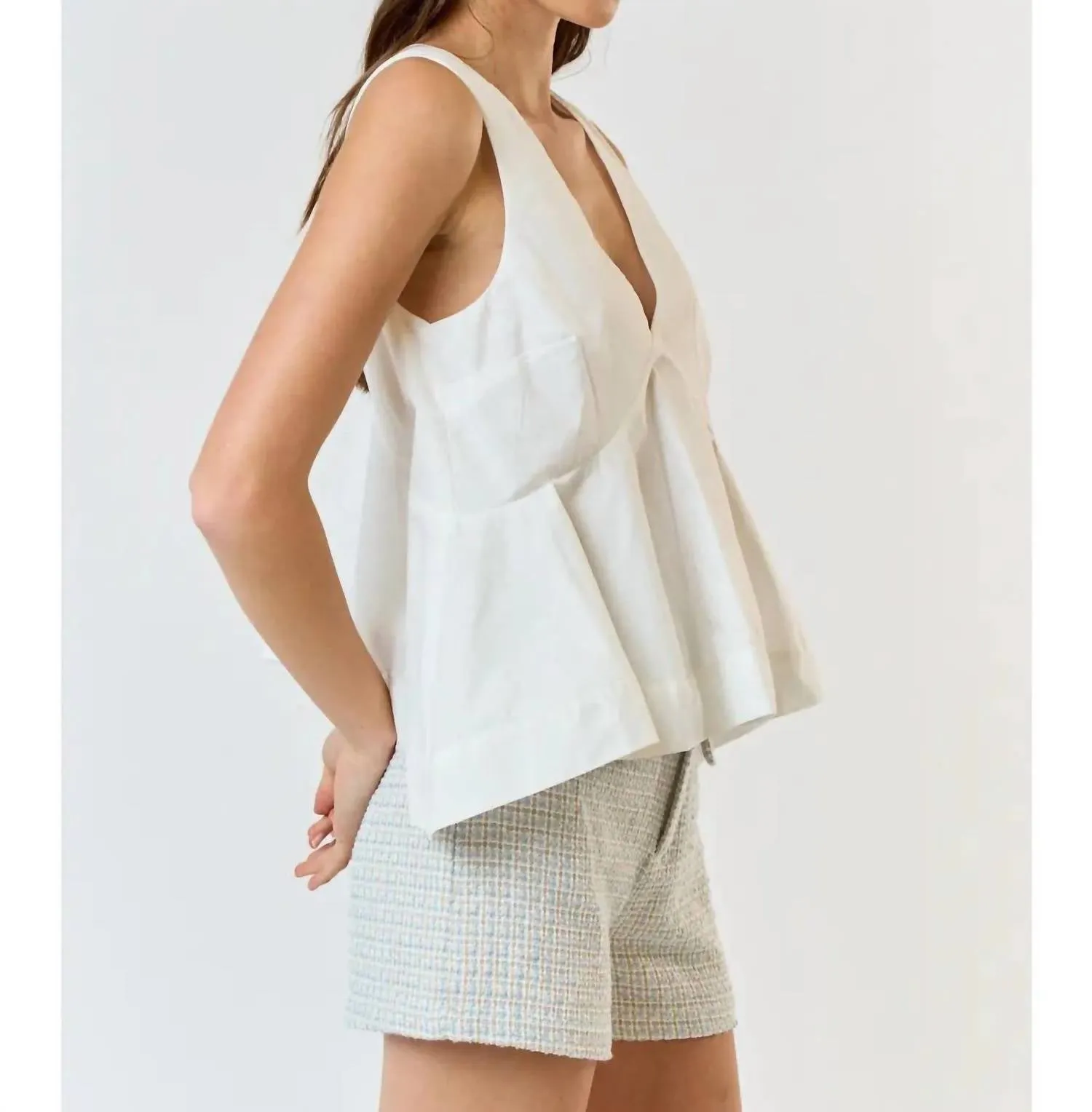 V-Neck Sleeveless Flare Top In Off-White