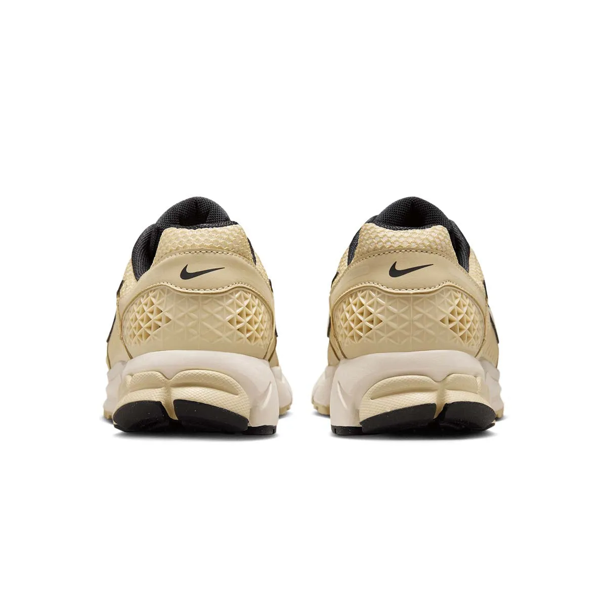 Wmns Zoom Vomero 5 'Sand'